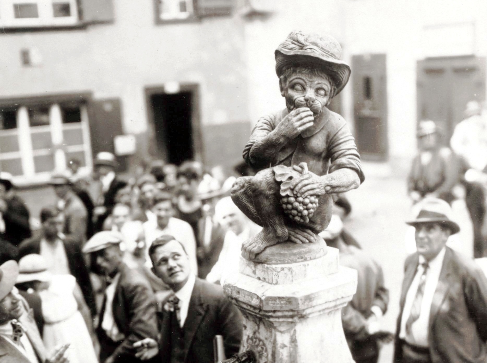 Affenbrunnen1